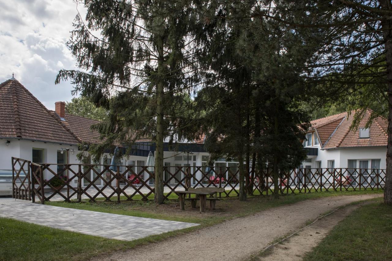 Apartamento Tó-Part Panzió Kőszeg Exterior foto