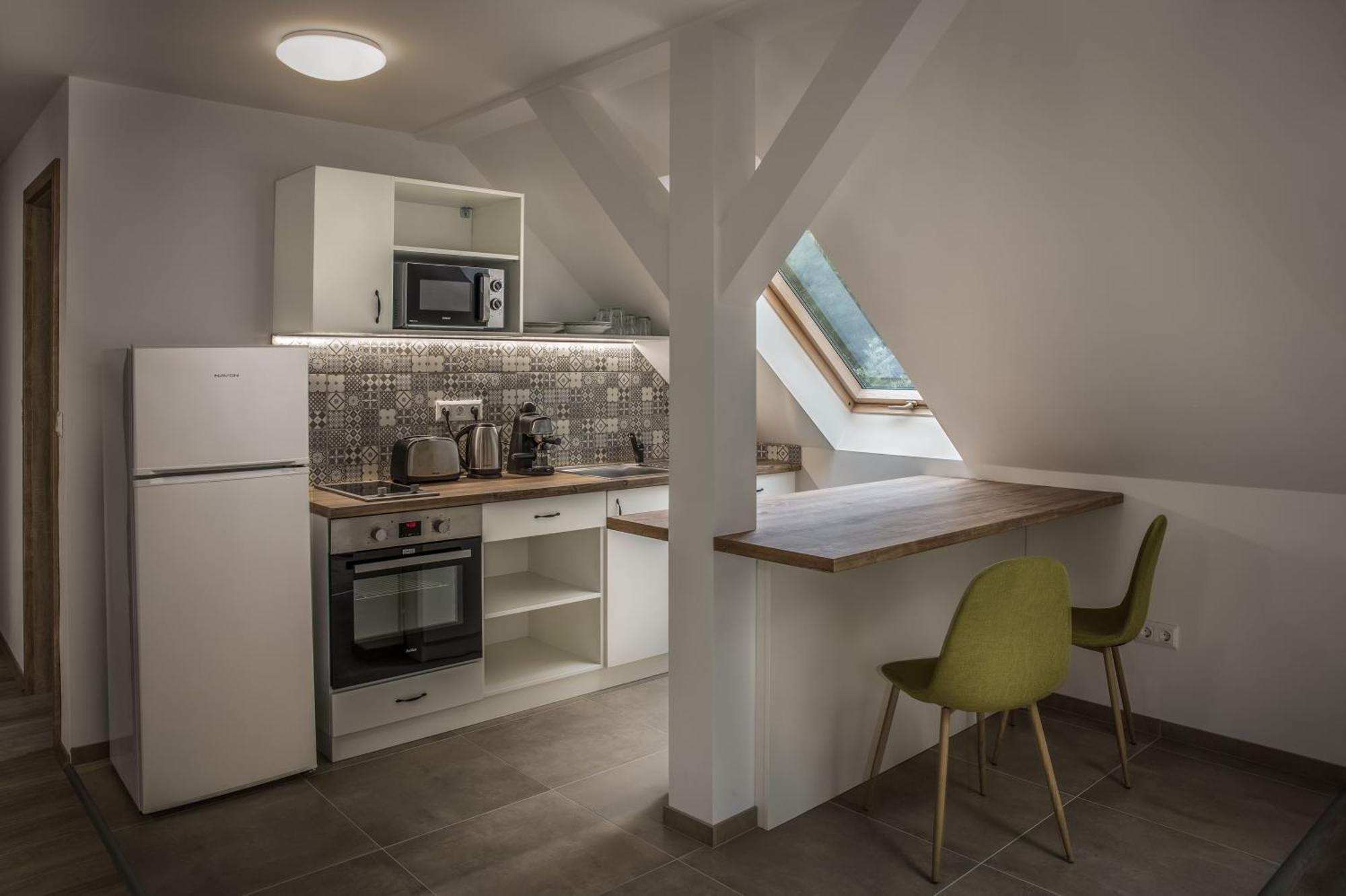 Apartamento Tó-Part Panzió Kőszeg Exterior foto